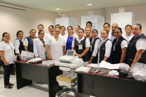 Entrega de equipo médico Hosp Rafael Pascacio Gamboa