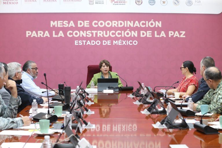 Gobernadora Delfina Gómez Álvarez llama a combatir la corrupción como parte de la estrategia de la Mesa de Coordinación para la Construcción de la Paz