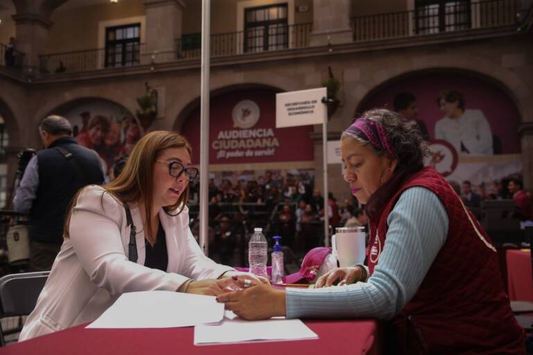 Escucha Gobernadora Delfina Gómez Álvarez las voces del pueblo: trabajo, agua, educación y salud los temas más recurrentes en la Tercera Audiencia Ciudadana