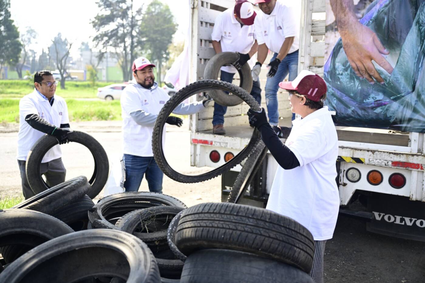 Retiran más de 2 mil llantas de las calles; continúan labores de la Segunda Jornada “Limpiemos Nuestro EdoMéx”