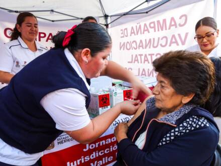 Ofrece Caravana de Salud por el Bienestar servicios médicos gratuitos en Valle de Bravo