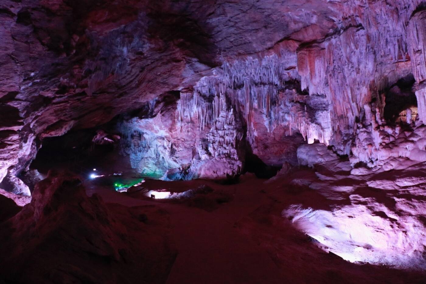 Conecta con la naturaleza en el Estado de México; el Nevado de Toluca, las Grutas de la Estrella y Glamping en la Zona de los Volcanes te esperan