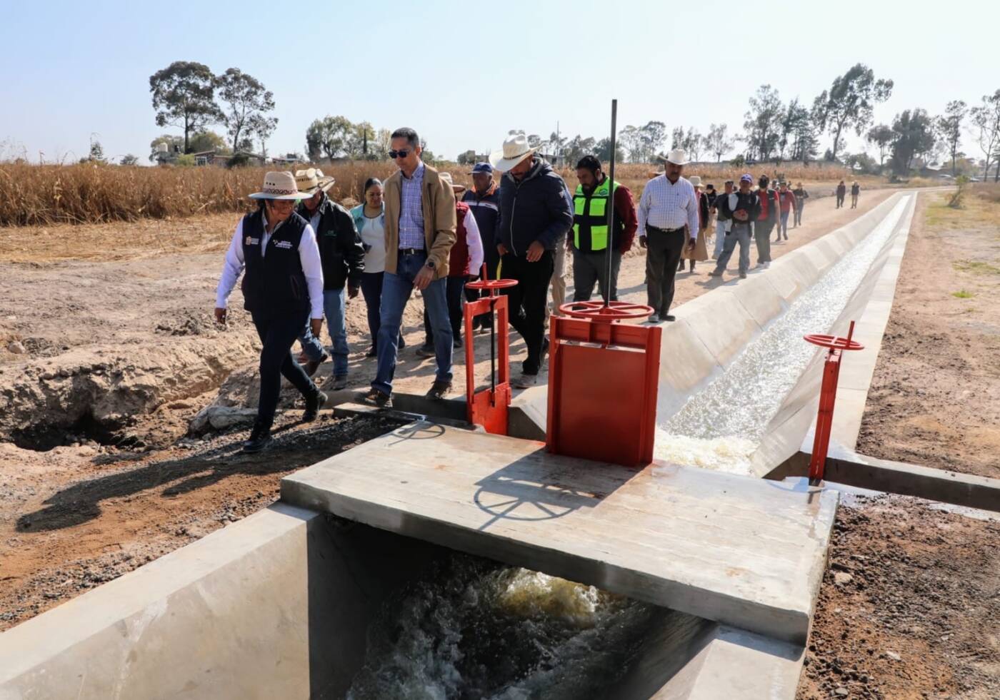 Modernizan EdoMéx y Conagua el canal de riego “El Diez” en el municipio de Aculco