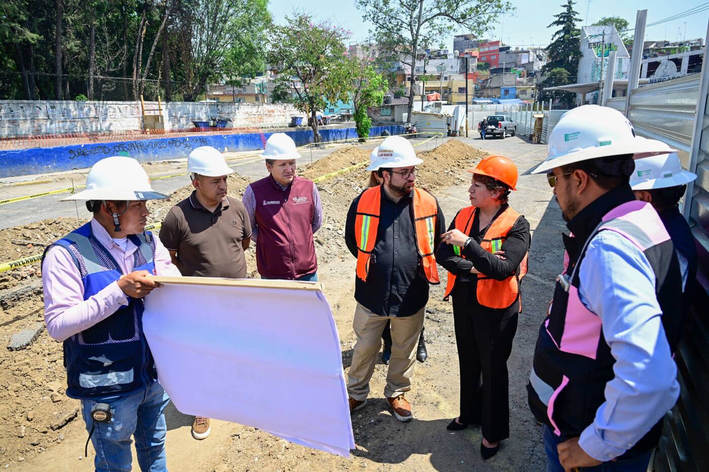 Supervisa Gobernadora Delfina Gómez Álvarez obras de la Línea III del Mexicable, beneficiará 700 mil habitantes de Naucalpan