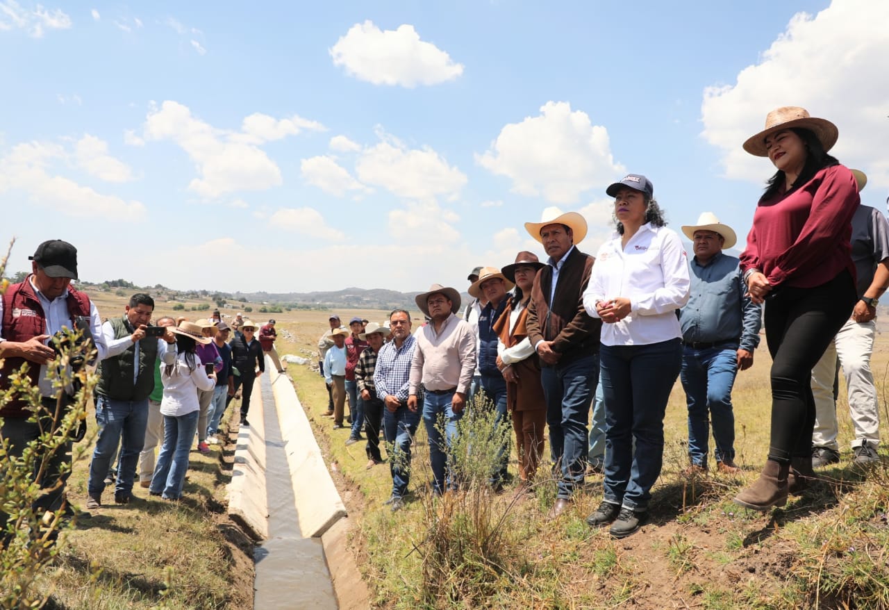 Secretaría del Campo rehabilita canales de riego en apoyo a tres mil familias dedicadas a la siembra de maíz en Jiquipilco