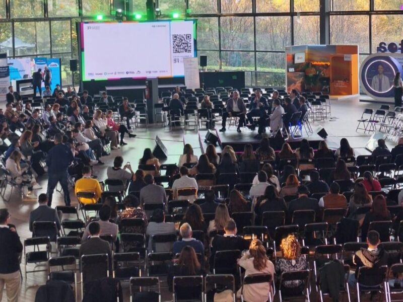 El debate del Growth Summit: más allá de la IA, el liderazgo estratégico