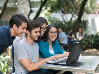 Universidad Mundis revoluciona la educación con un modelo inclusivo y flexible para las nuevas generaciones